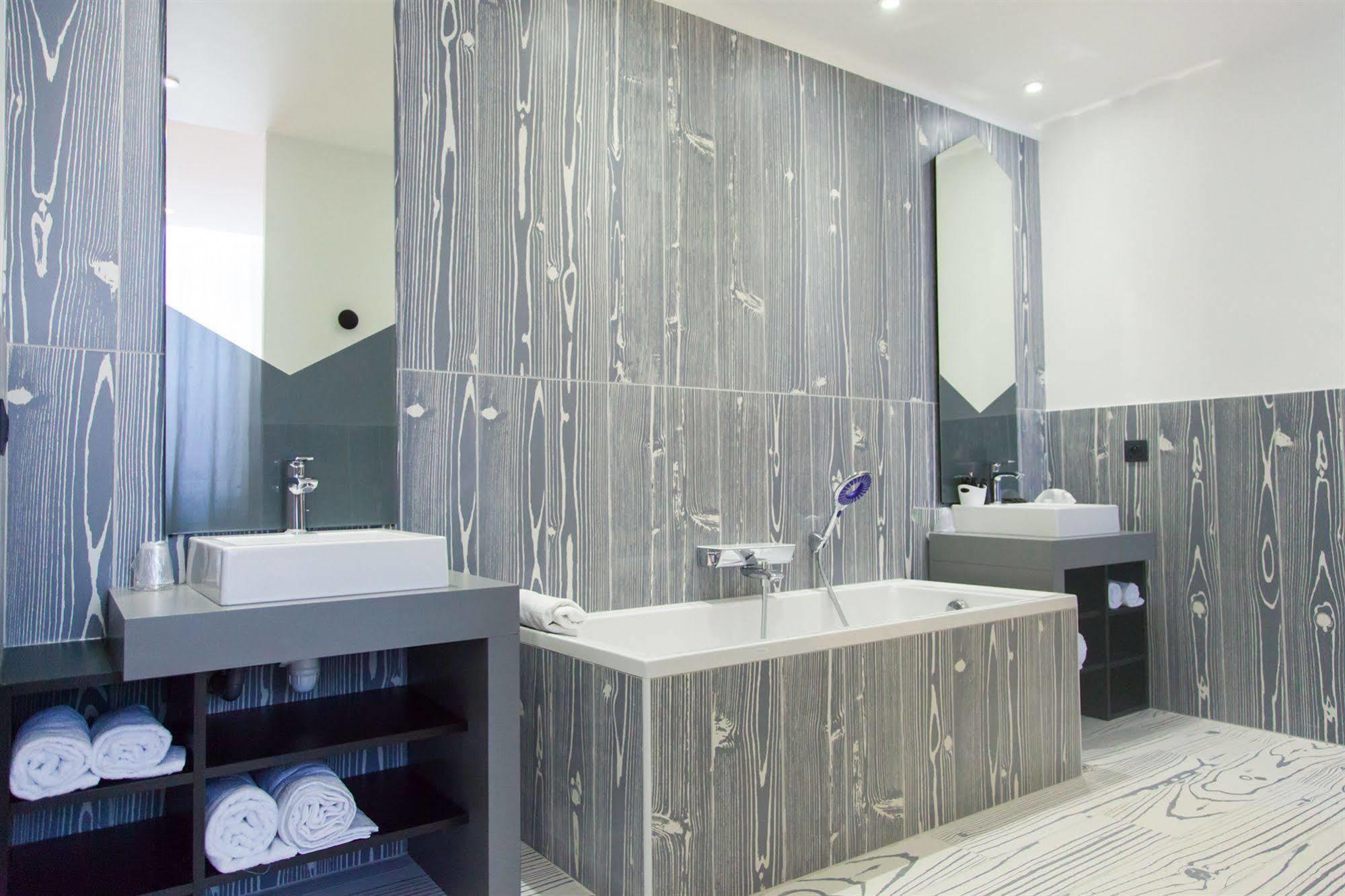 Hotel The Originals Boutique, Le Lion,